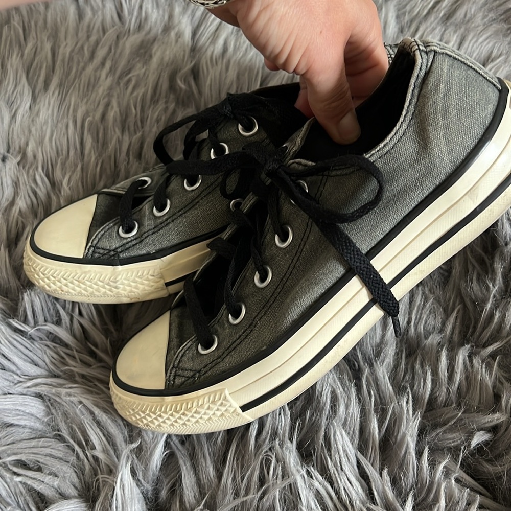 Acid Wash Converse Low Tops - Picture 3 of 6